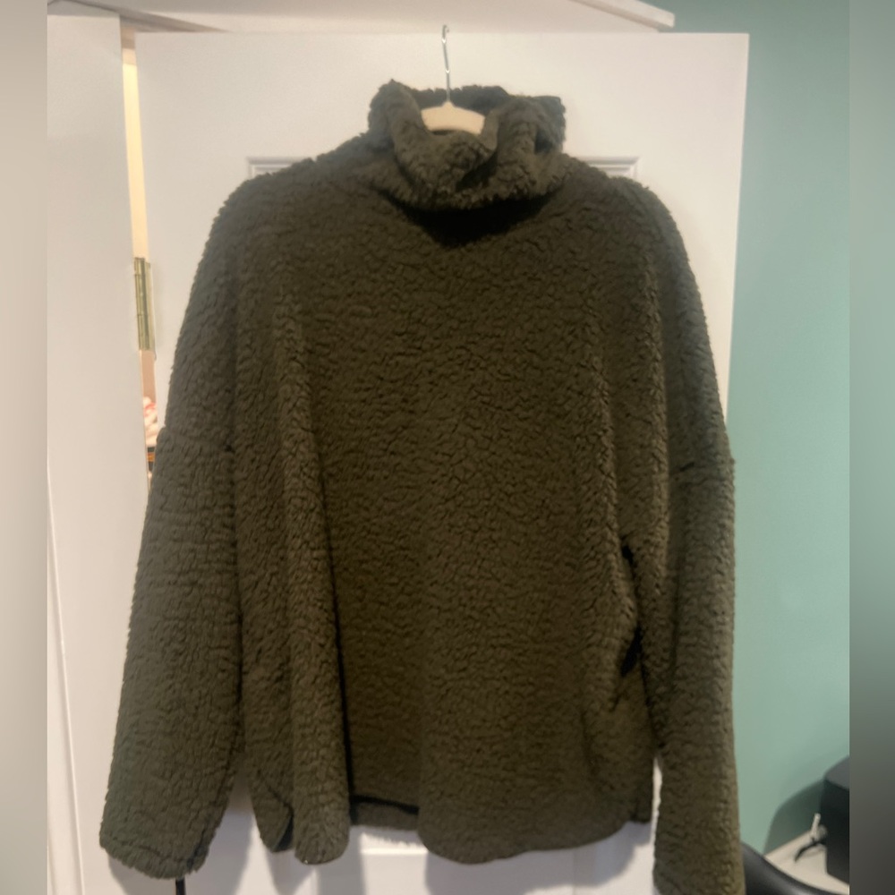 Fleece with wide turtle neck